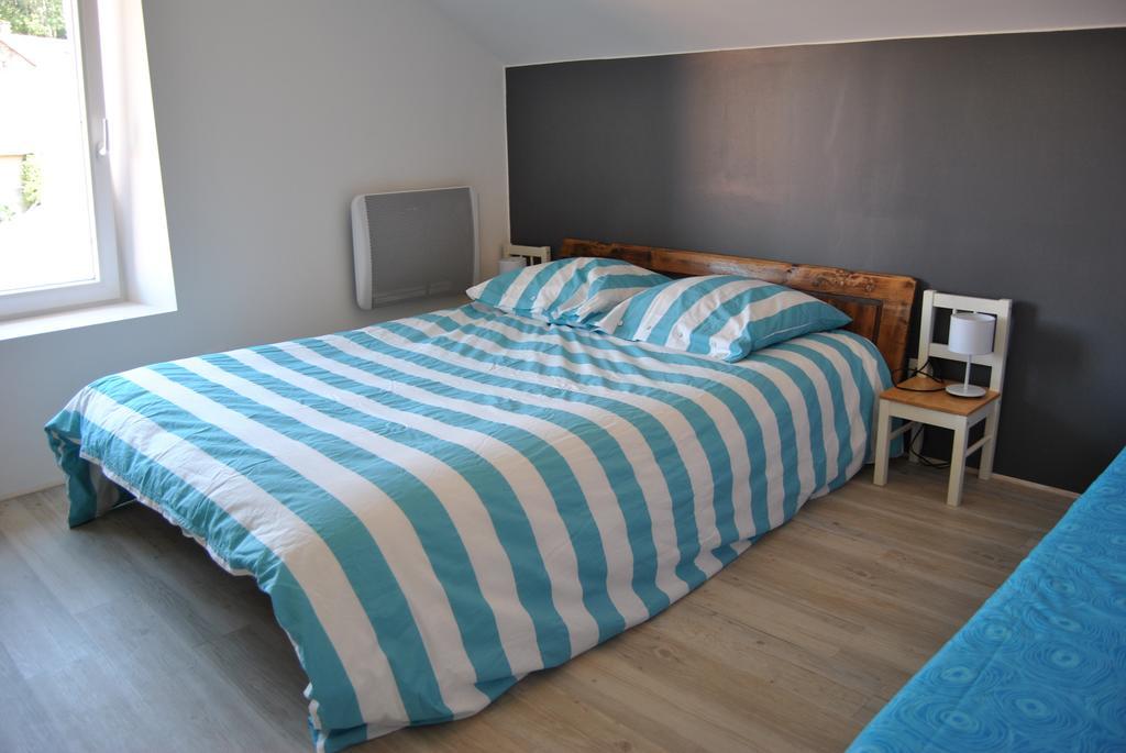 Gite De La Meille Chamalières-sur-Loir Habitación foto
